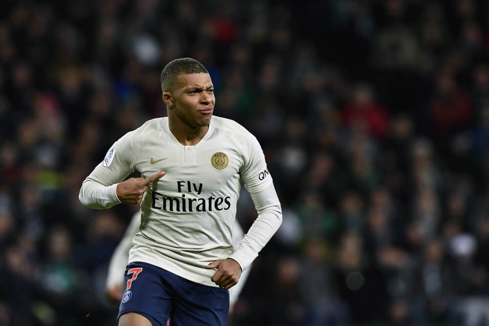 孩子被吼后的3种表现, 说明正变成“讨好型人格”, 家长别炫耀了